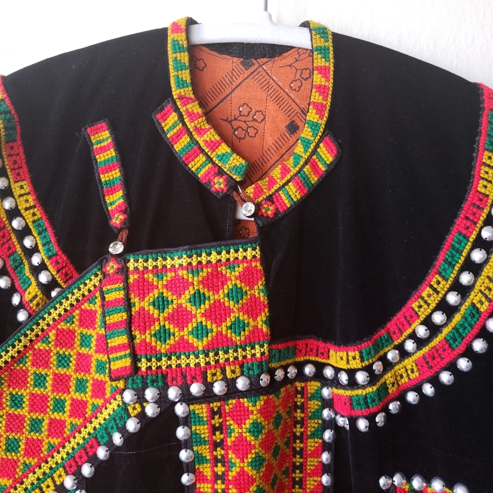 Taiwanese Aboriginal Tribal Wedding Tunic - Picture 3 of 8